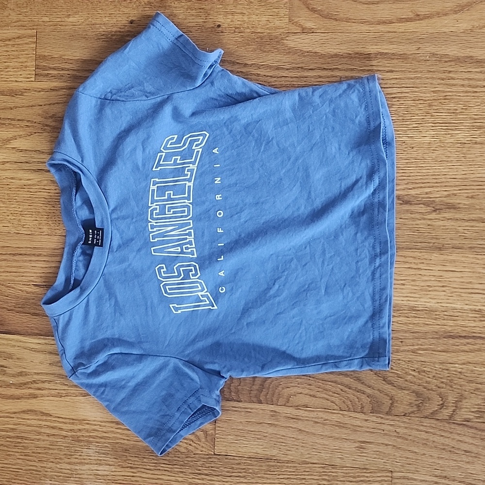 🚨ripped baby tee!!